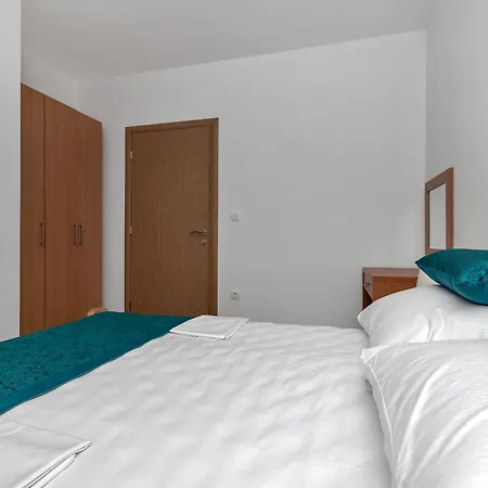 Apartment Medo Makarska