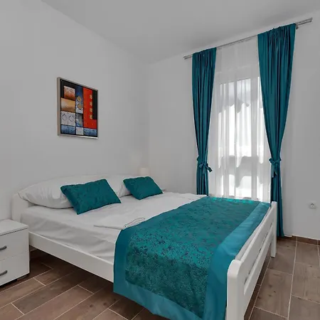 Apartment Medo Makarska